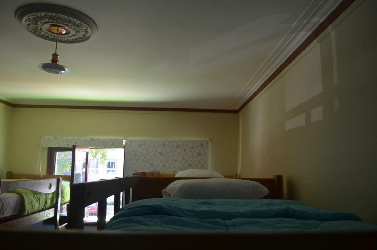 Andes Backpackers Hostel Lima Exterior photo