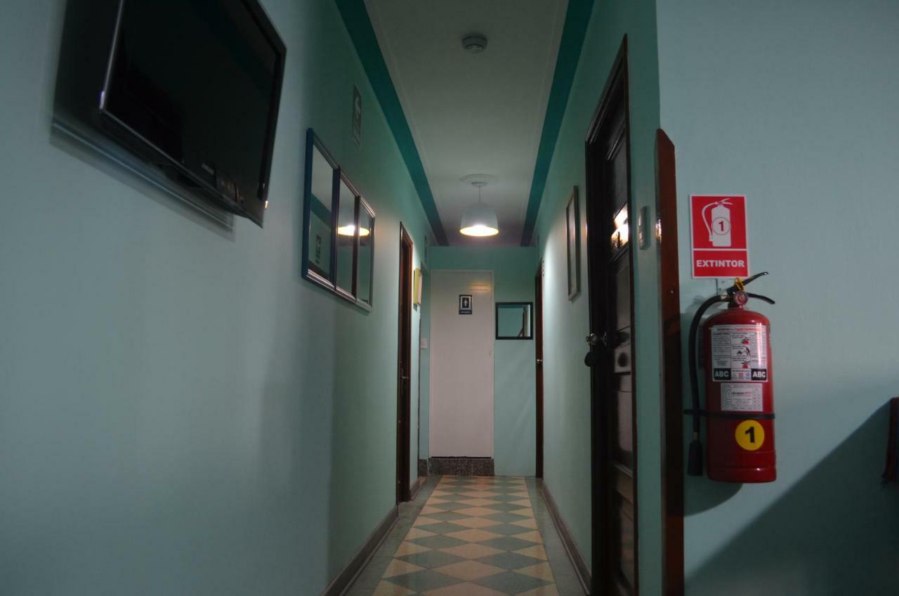 Andes Backpackers Hostel Lima Exterior photo
