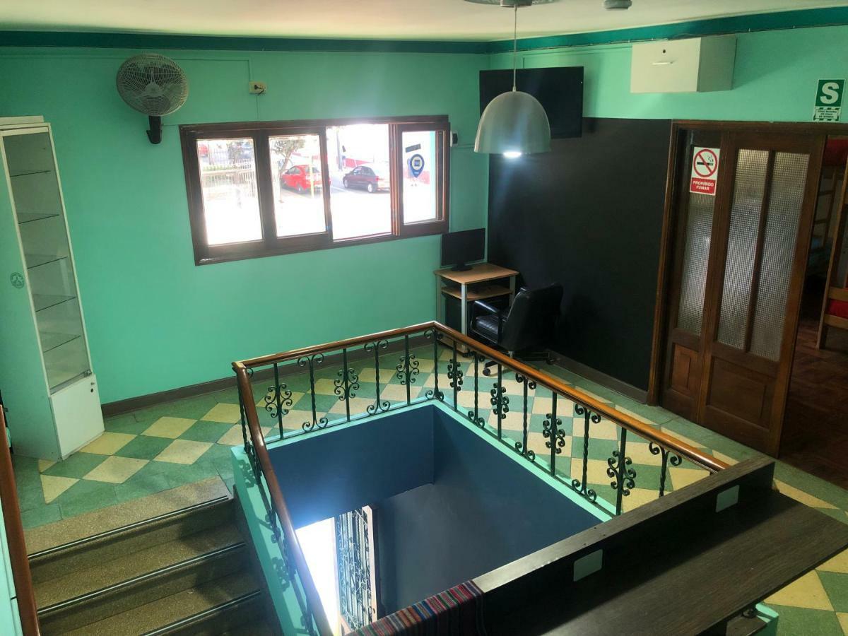 Andes Backpackers Hostel Lima Exterior photo