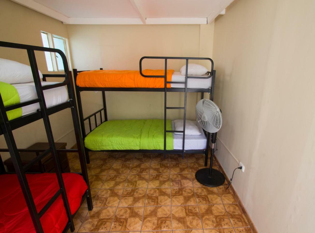 Andes Backpackers Hostel Lima Exterior photo